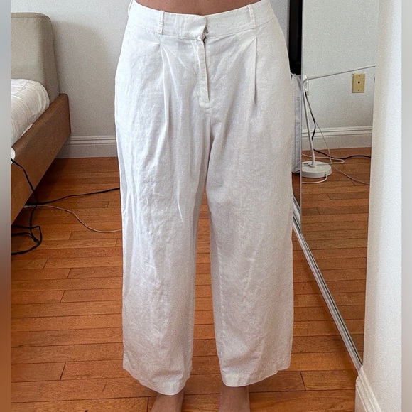 Uniqlo Women's White Chinos - Picture 1 of 2